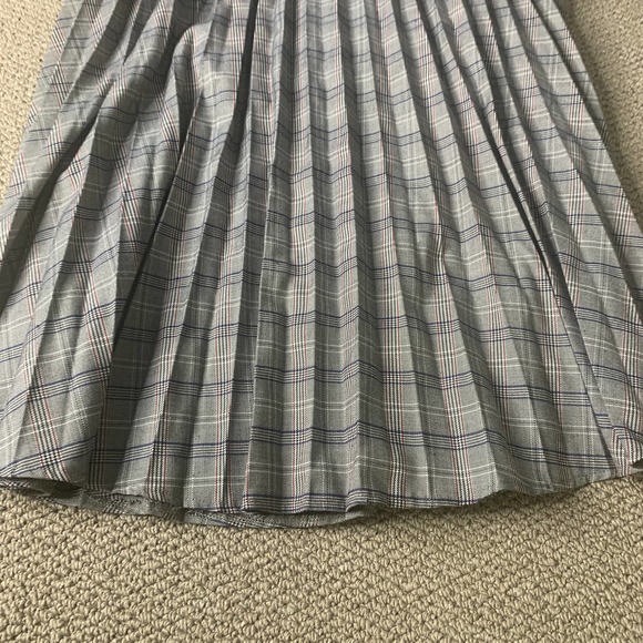 MAAC‎ London Womens Skirt Size Medium Gray Plaid Pleated Midi A-Line Pull On - Picture 3 of 11